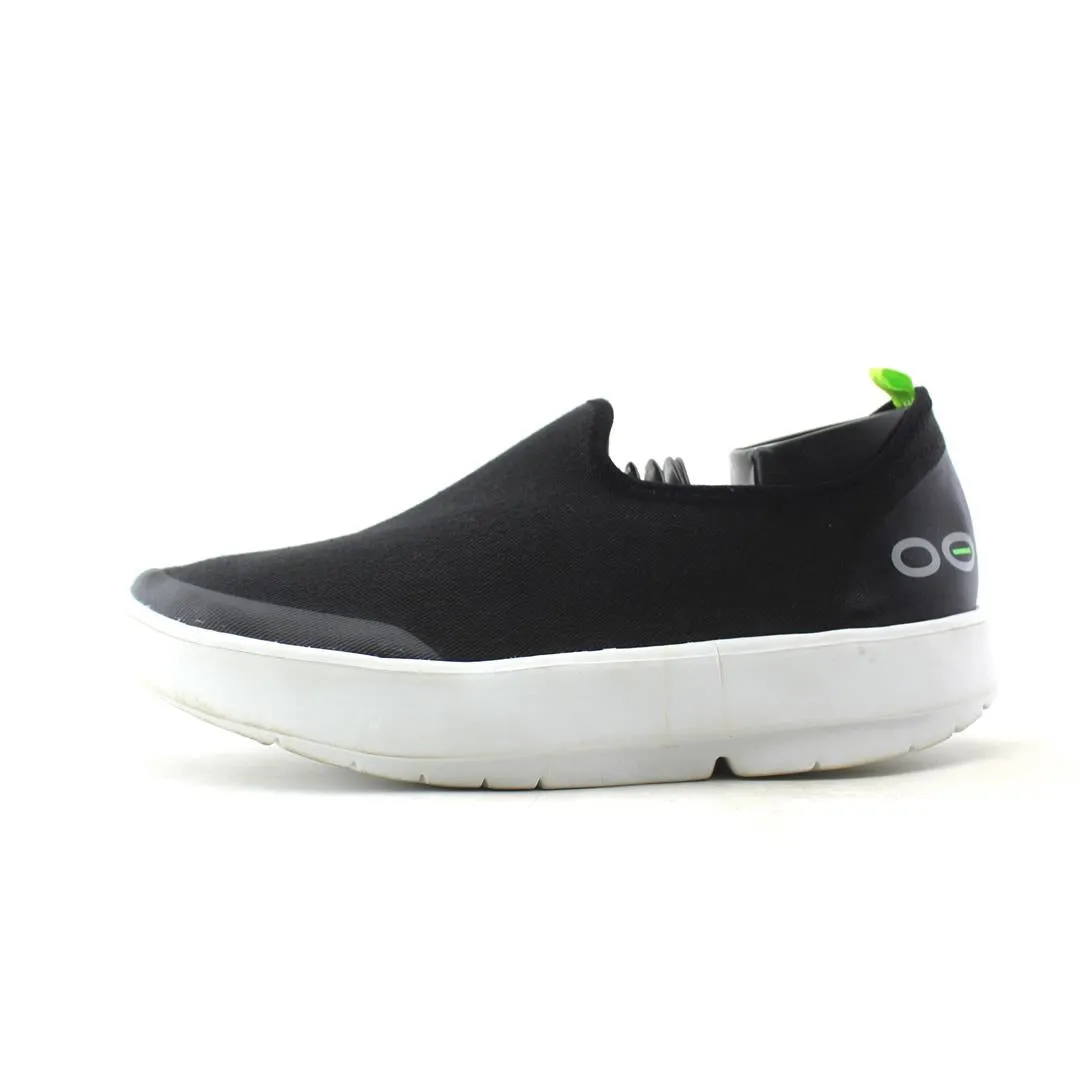 OOFOS  OOMG EEZEE LOW